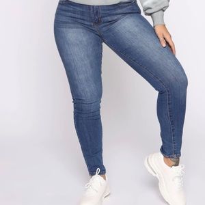 Fashion Nova Ankle Jeans